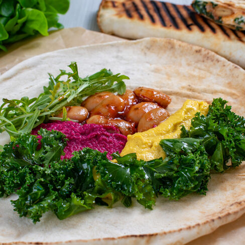 Flatbread hummus-jättipaputäytteellä (vegan)